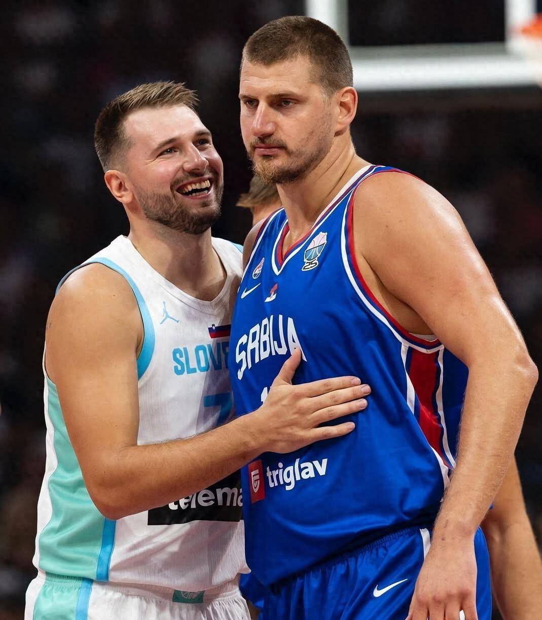 Kaiyun官网关于东契奇重返赛场，表现优异首场状态出色，塞尔维亚队观众沸腾！的信息